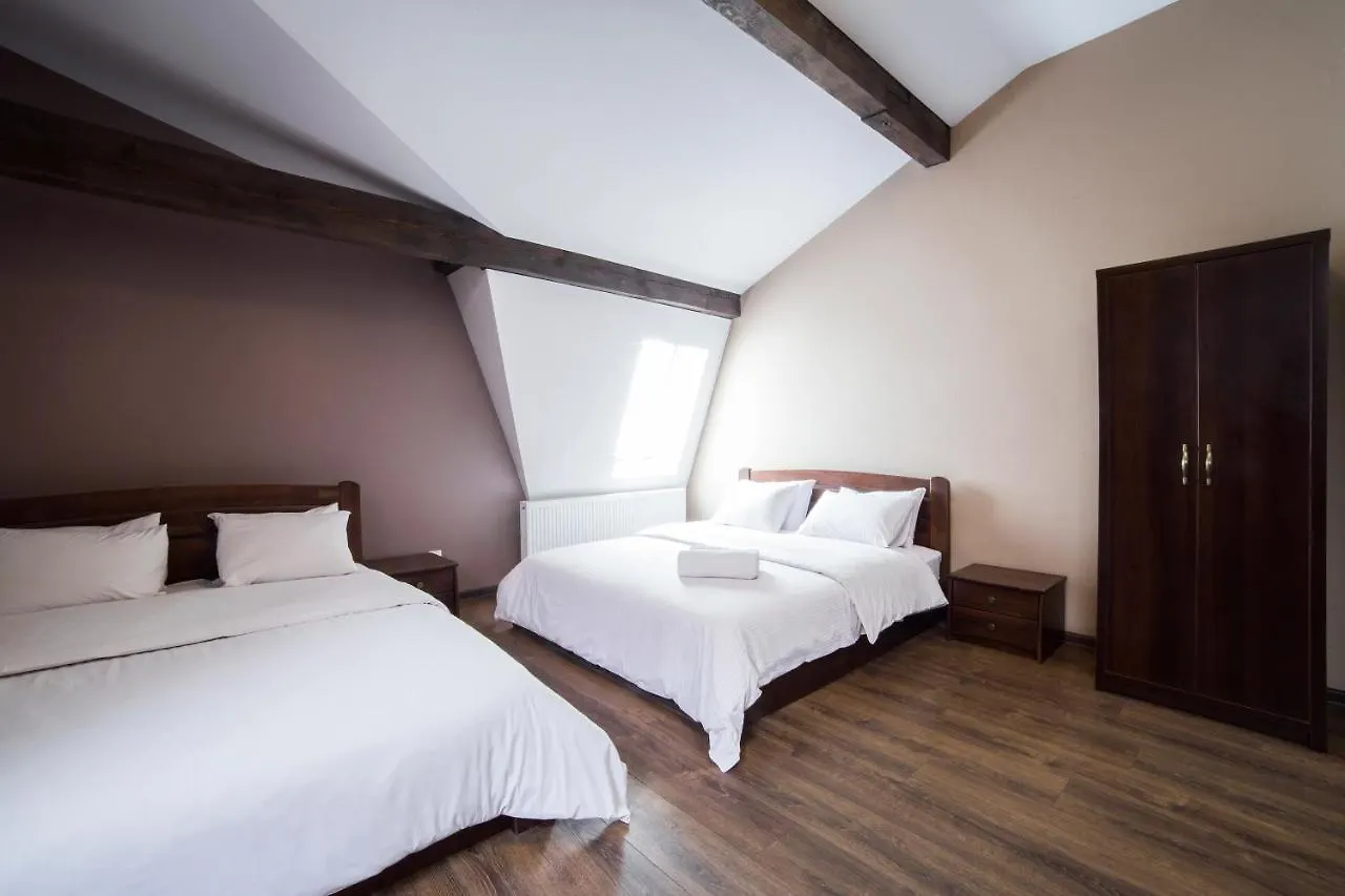 Aparthotel Na Mytniy Λβιβ 3*,