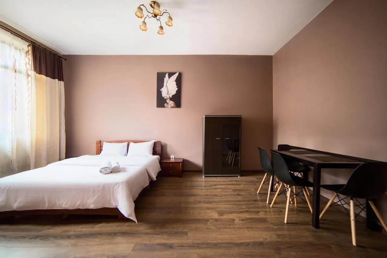 Aparthotel Na Mytniy Λβιβ Ξενοδοχείο