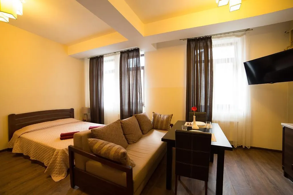 לבוב Aparthotel Na Mytniy 3*,  אוקראינה