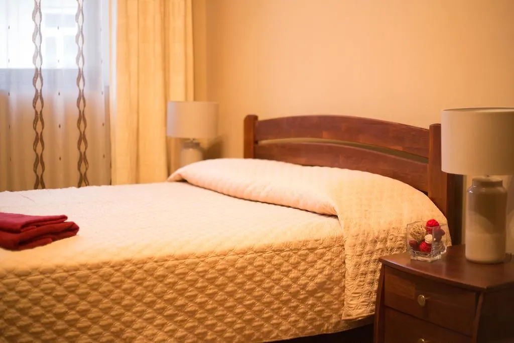 *** מלון לבוב Aparthotel Na Mytniy אוקראינה